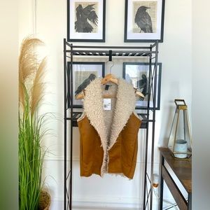 Forever 21 Faux Fur Vest